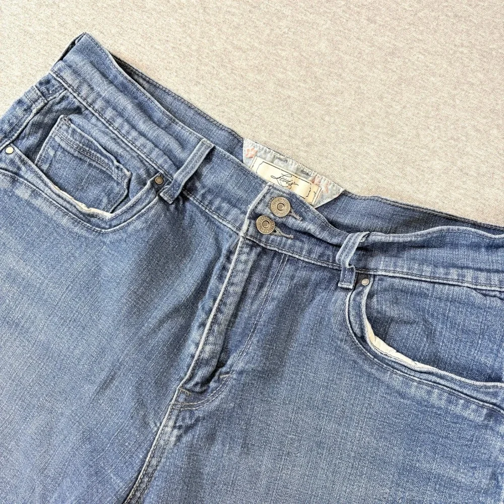 Levis Denim Shorts Womens Size 12 Blue Mid Rise Double Button Stretch R Tag